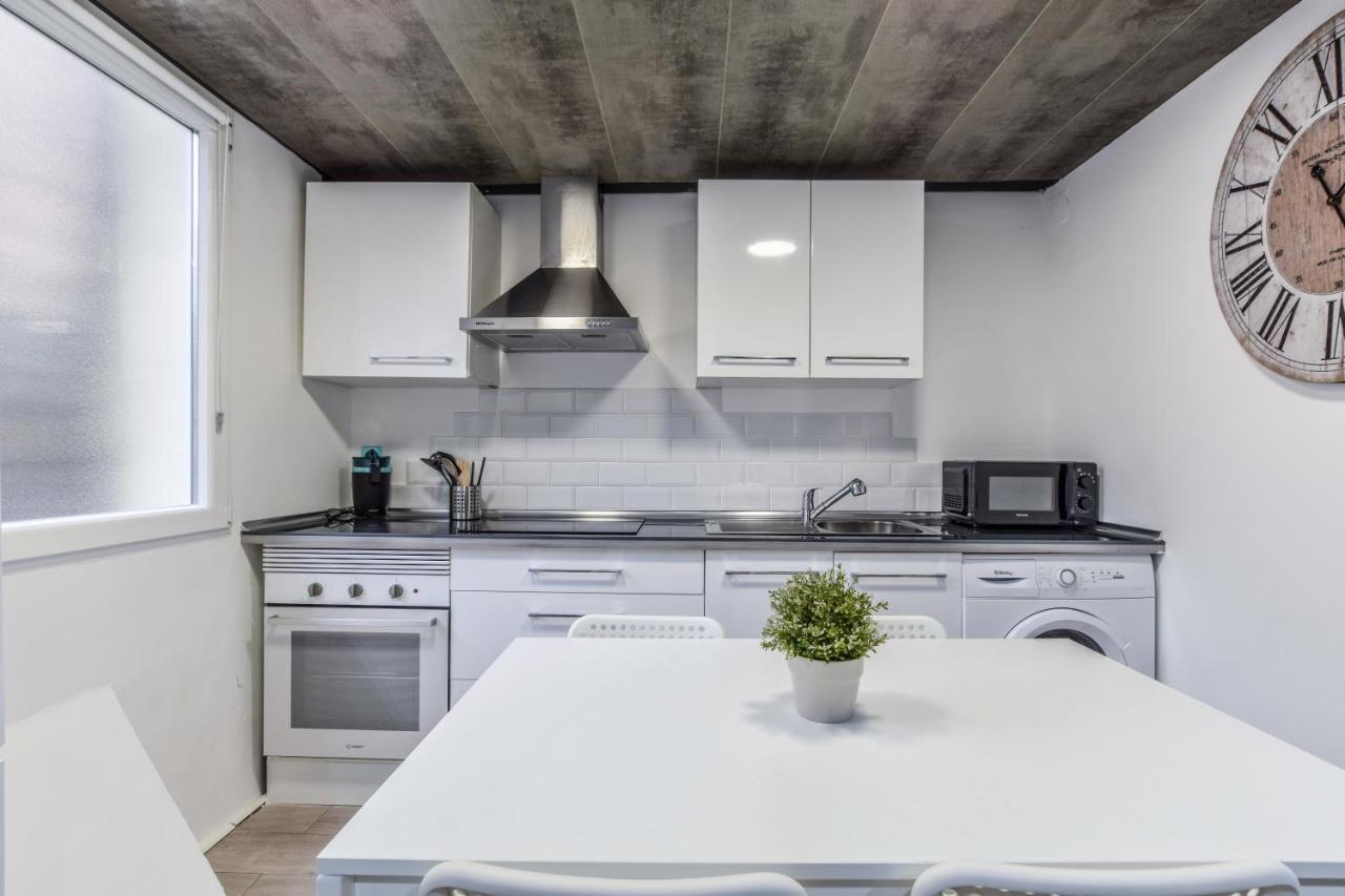 Apartamentos Reformados Bernabeu Madrid Exteriör bild