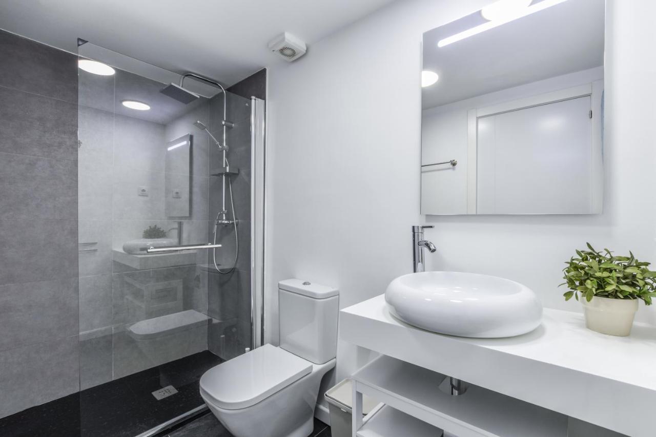 Apartamentos Reformados Bernabeu Madrid Exteriör bild