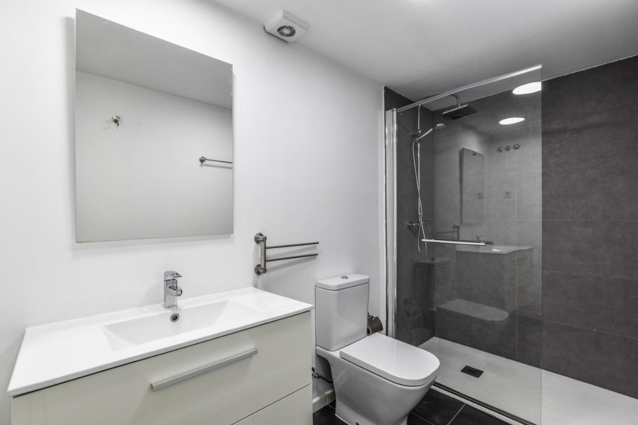 Apartamentos Reformados Bernabeu Madrid Exteriör bild