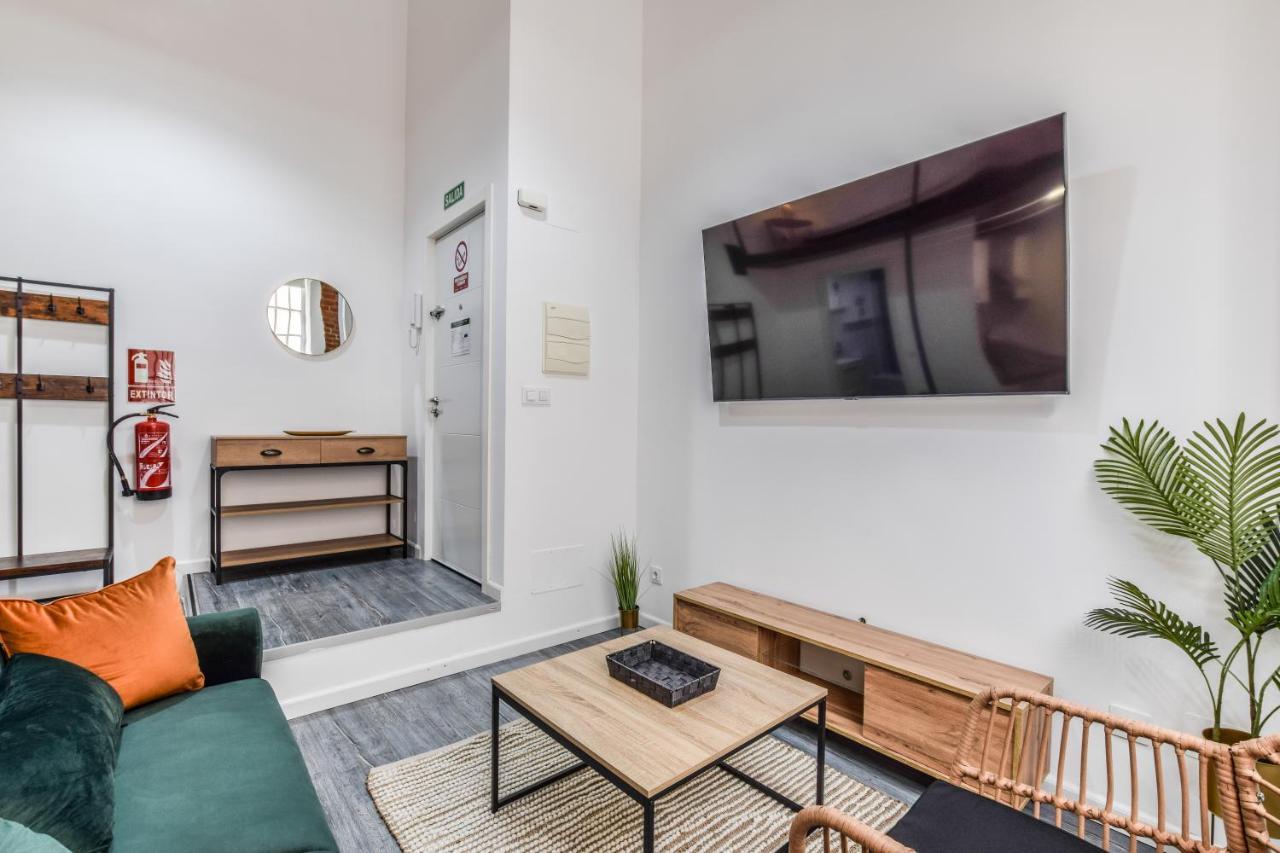 Apartamentos Reformados Bernabeu Madrid Exteriör bild